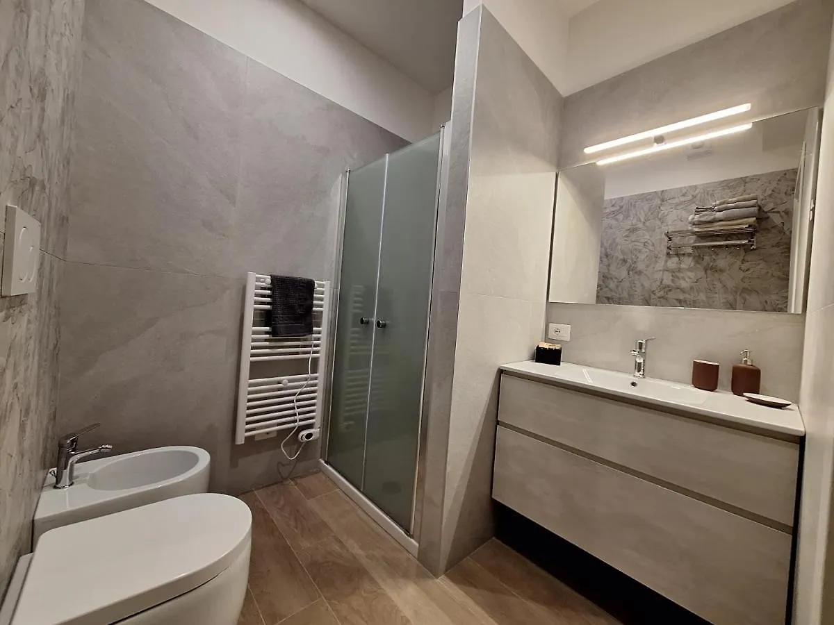 Meridian A23 Otel Reggio Emilia Konukevi